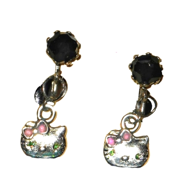 Stamped Sanrio Girl's Hello Kitty Clip Earrings - Picture 10 of 13